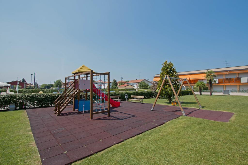 Benacus E4 Apartment By Wonderful Italy Сірміоне Екстер'єр фото